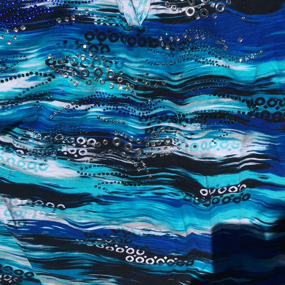 ❤️Studded shirt - Picture 2 of 2